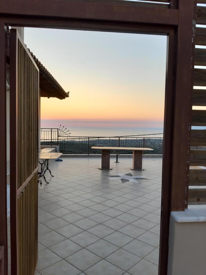 -tsiakos Apartment- In Vryses Kyparissia