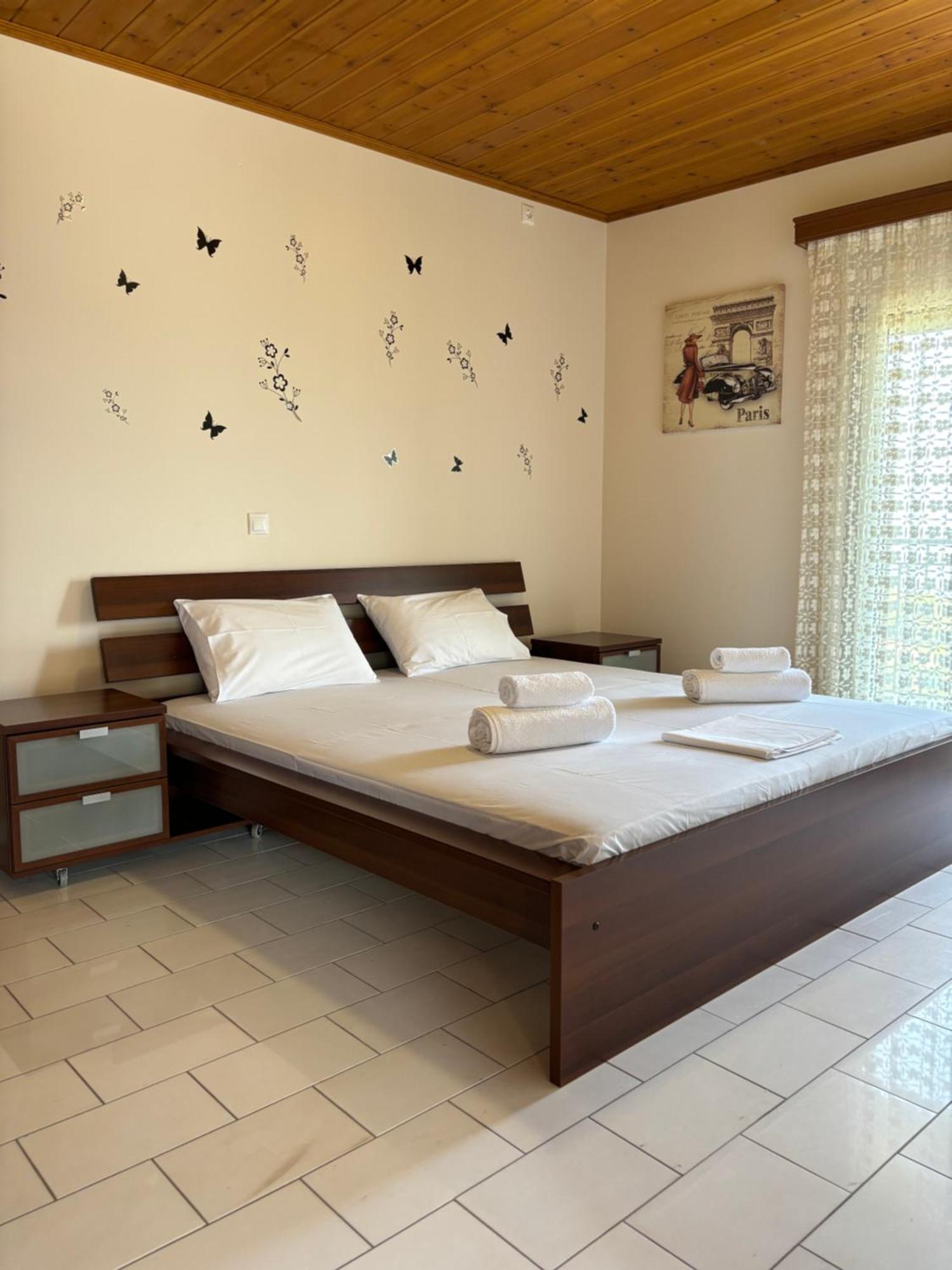 -tsiakos Apartment- In Vryses Kyparissia
