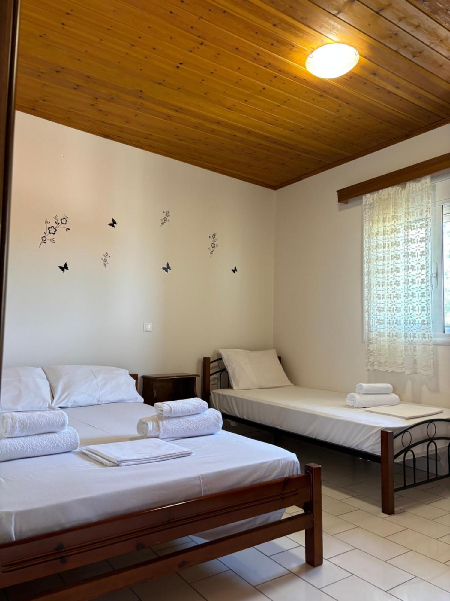Apartment -tsiakos Apartment- In Vryses Kyparissia